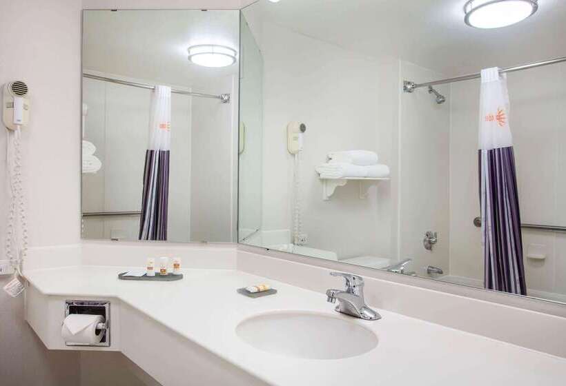 فندق La Quinta By Wyndham Charlotte Airport South