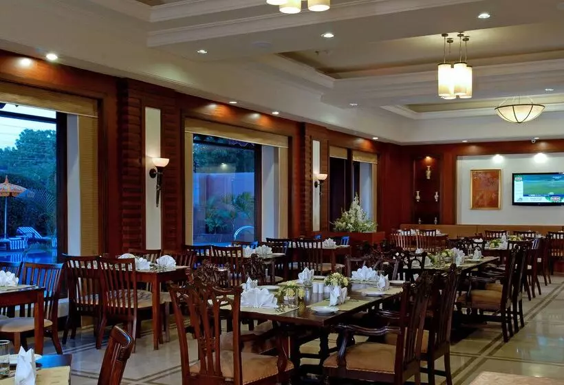 Отель Park Plaza Jodhpur