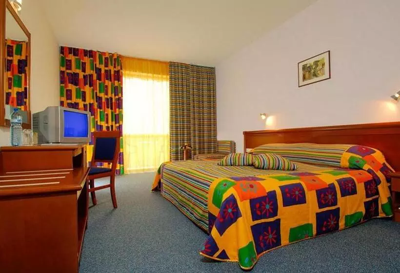 Отель Sol Nessebar Mare All Inclusive