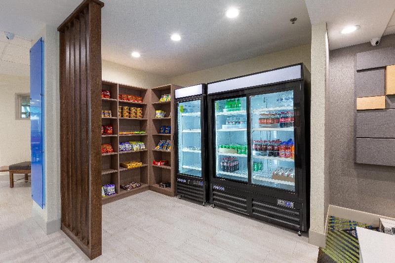 בית מלון כפרי Holiday Inn Express & Suites Arlington North Stadium Area