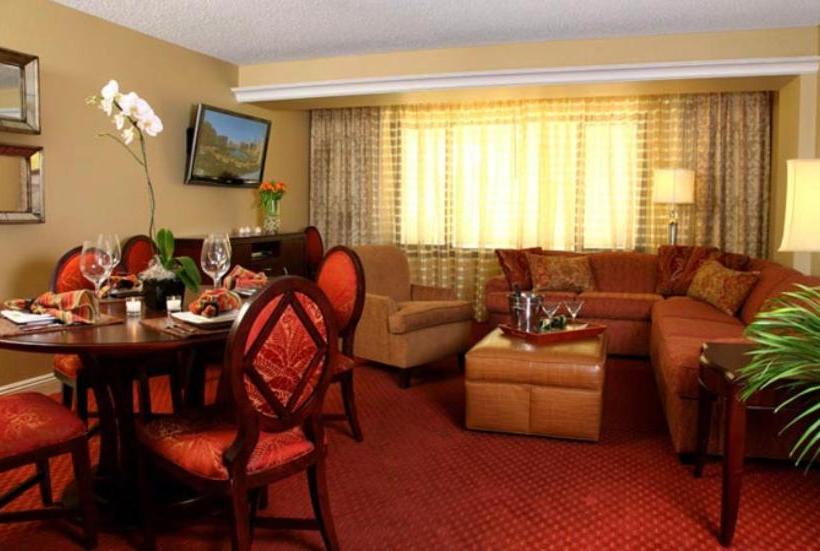 فندق Jockey Club