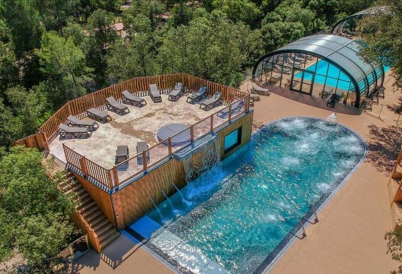 Отель Les Prés Du Roi