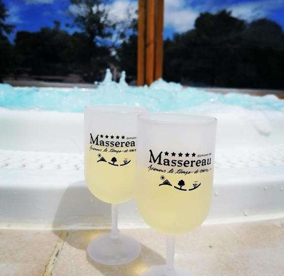 Отель Les Prés Du Roi