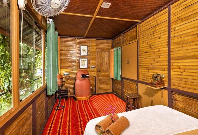 ホテル Munkudil Ayurveda & Yoga Retreat