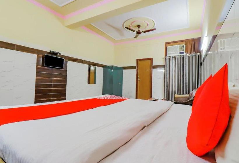 酒店 Oyo 77590 Vats