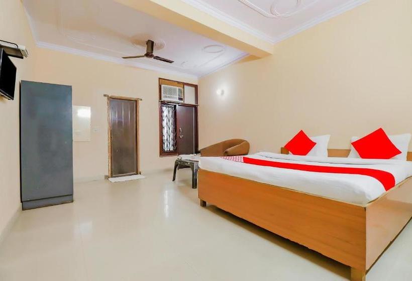 酒店 Oyo 77590 Vats