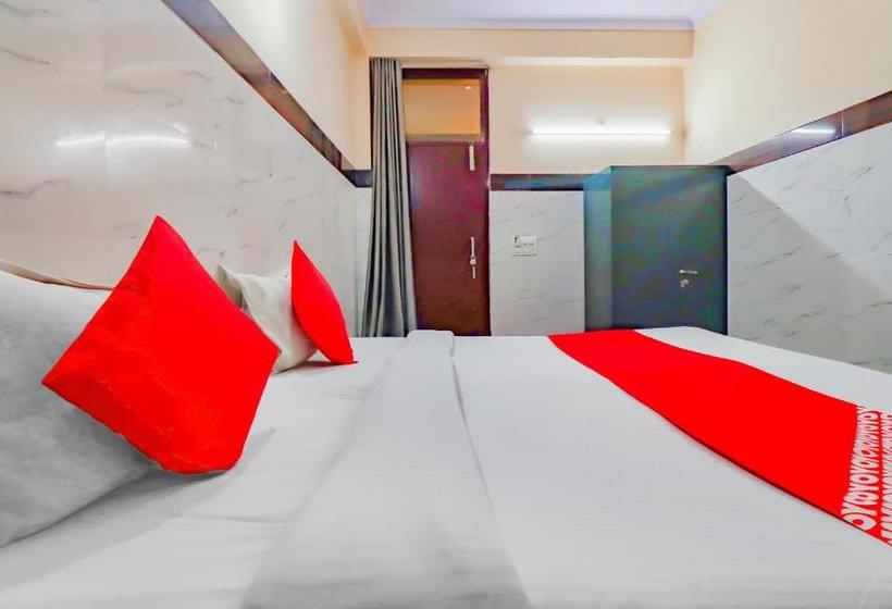 酒店 Oyo 77590 Vats