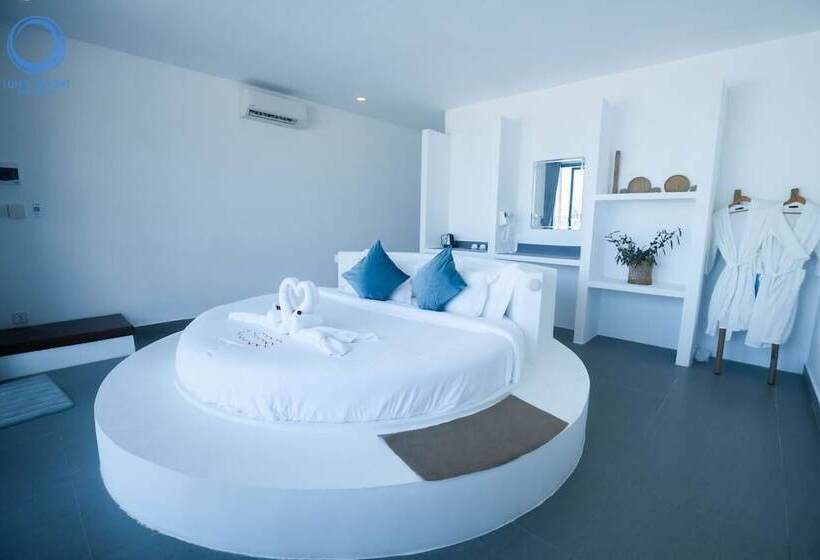 Luna Resort Koh Rong
