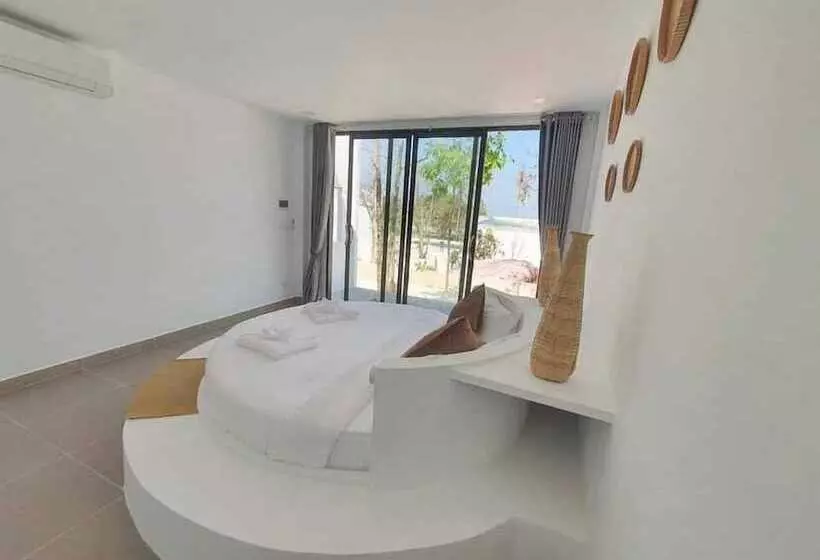 Luna Resort Koh Rong