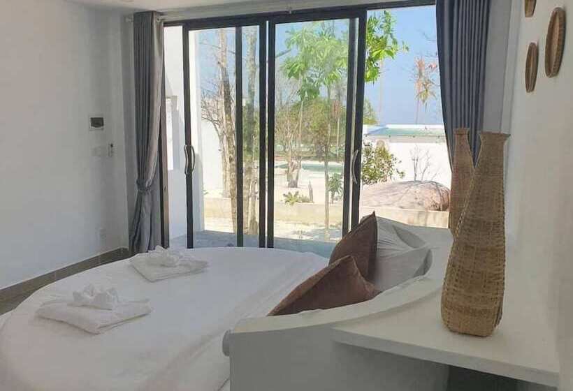 Luna Resort Koh Rong