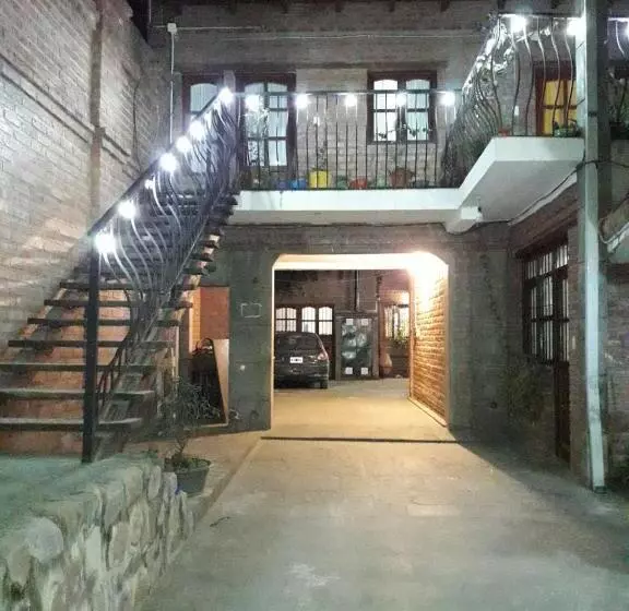 Retkeilymaja Alojamiento Los Amigos