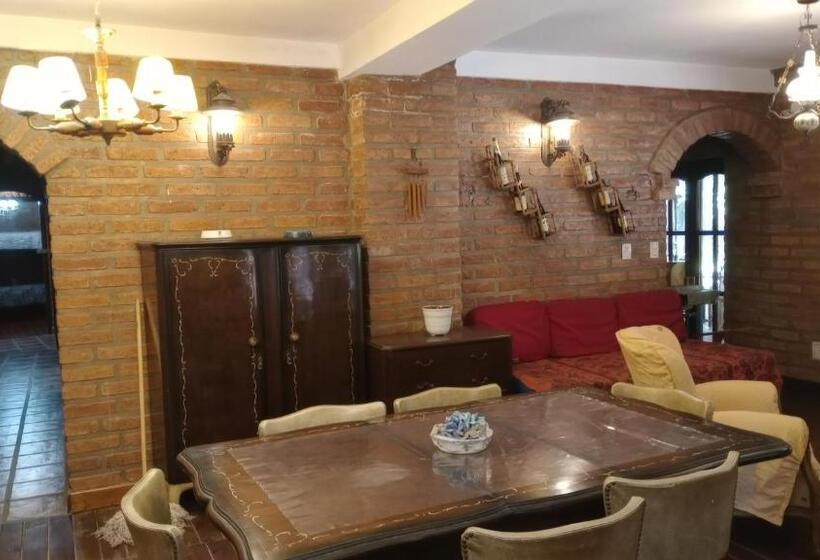 Hostel Alojamiento Los Amigos