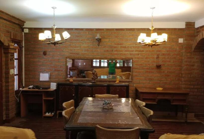 Hostel Alojamiento Los Amigos