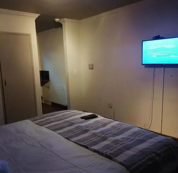 Aamiaismajoitus (B&B) 180 On Anderson Guest House