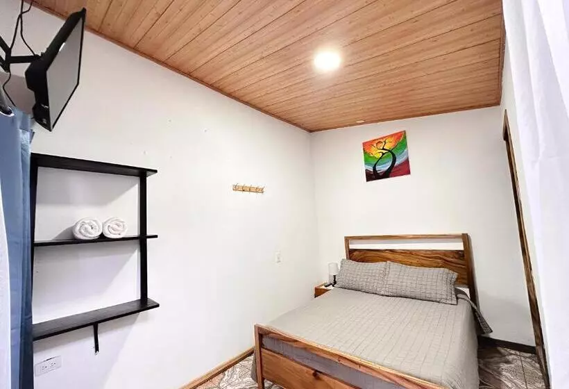 Aamiaismajoitus (B&B) Montefresco Boutique Hostel