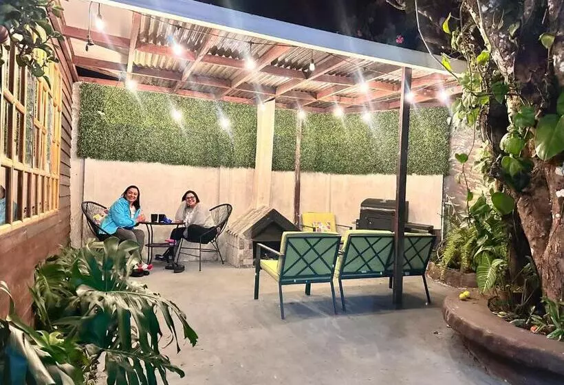 Aamiaismajoitus (B&B) Montefresco Boutique Hostel