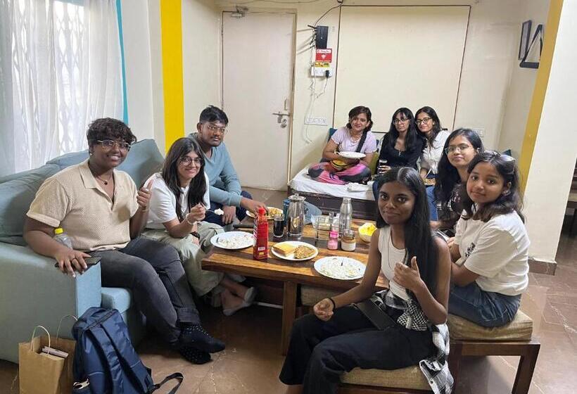 הוסטל Hoshtel99   Prime   Stay, Cowork And Cafe