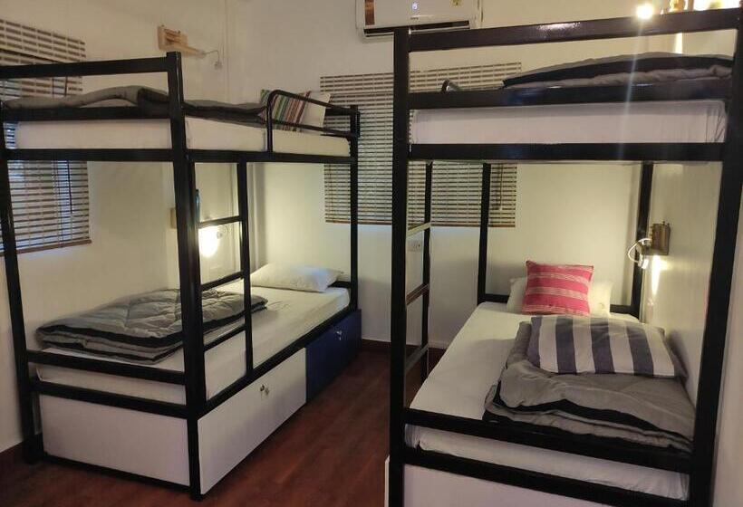 הוסטל Hoshtel99   Prime   Stay, Cowork And Cafe