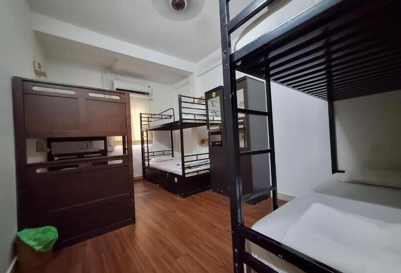 הוסטל Hoshtel99   Prime   Stay, Cowork And Cafe