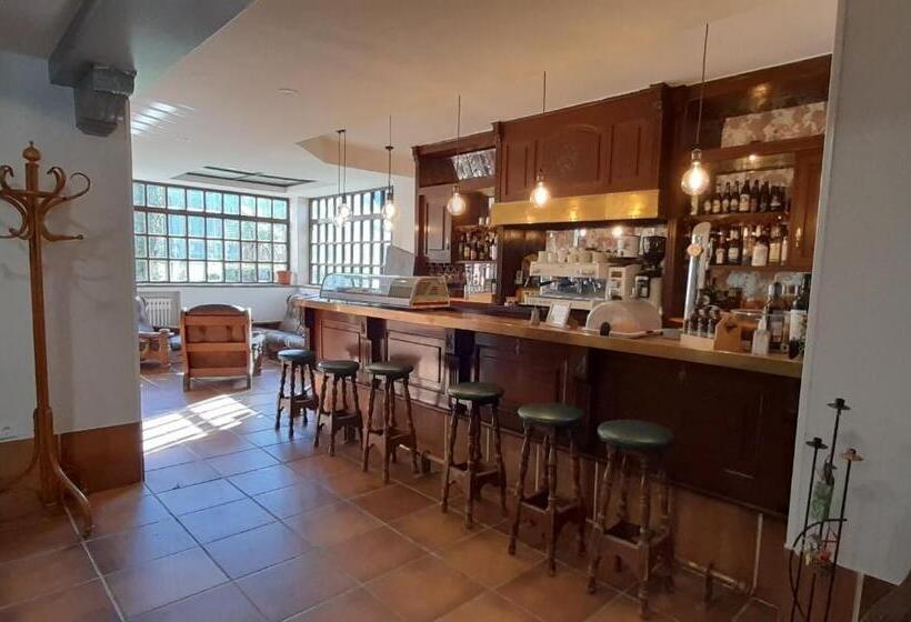 ホテル Del Trueno