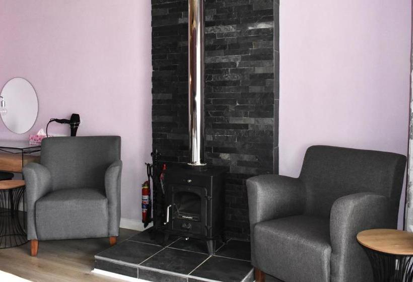 Mosswood Bed & Breakfast