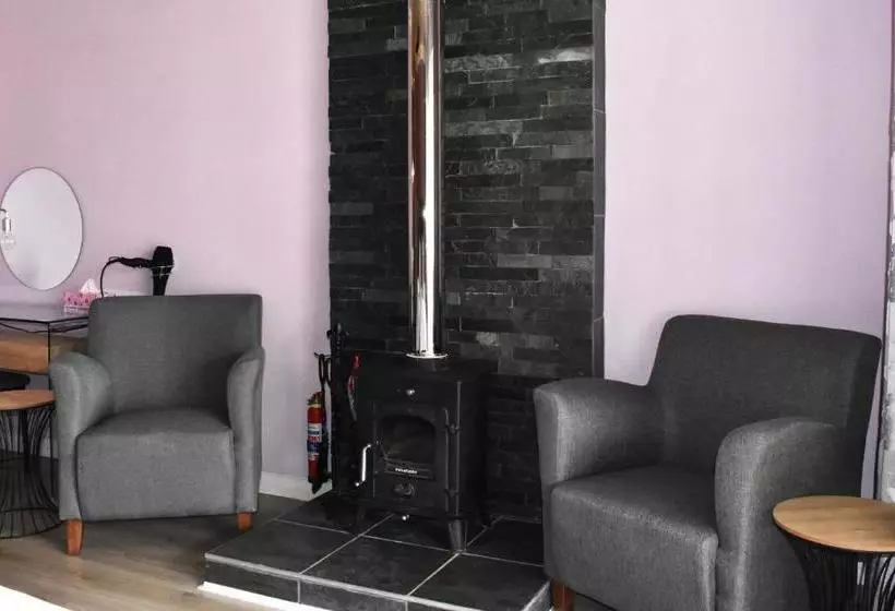 Mosswood Bed & Breakfast