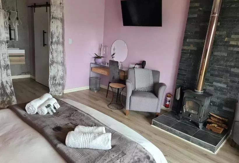 Mosswood Bed & Breakfast