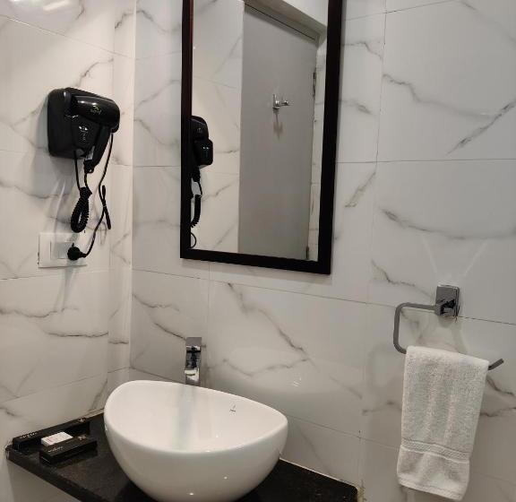 Park Iris Hotels, Bharathi Nagar