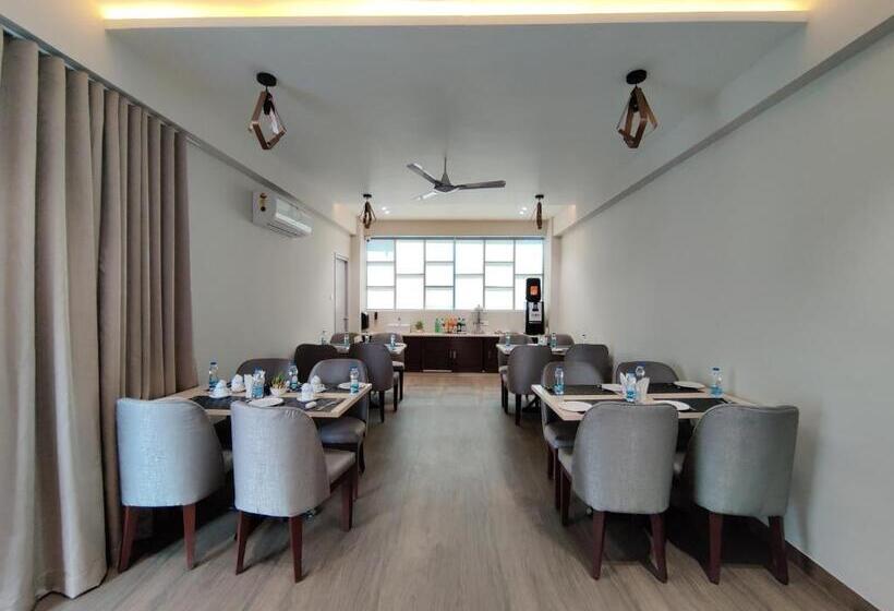 Park Iris Hotels, Bharathi Nagar