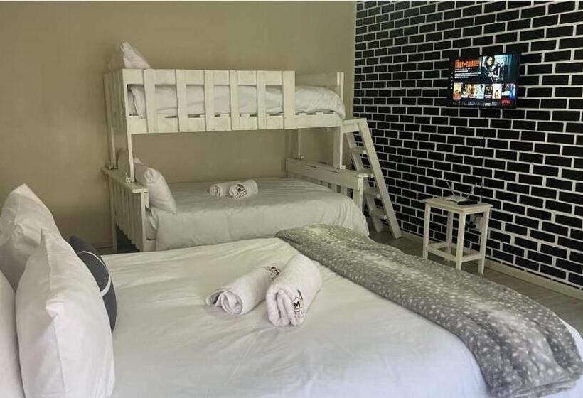 펜션 Fm Guest Lodge Comfort, Tranquility & Peace Of Mind