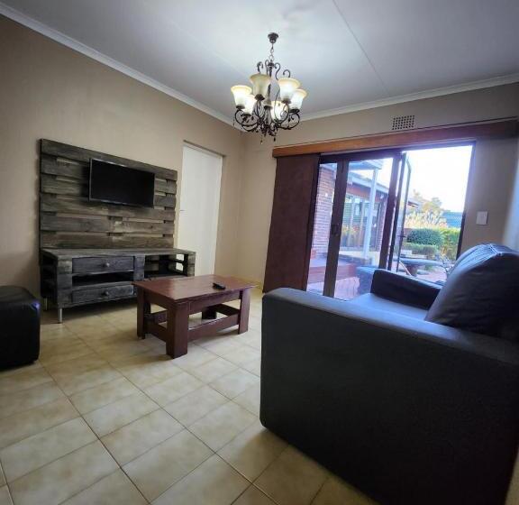 펜션 Fm Guest Lodge Comfort, Tranquility & Peace Of Mind