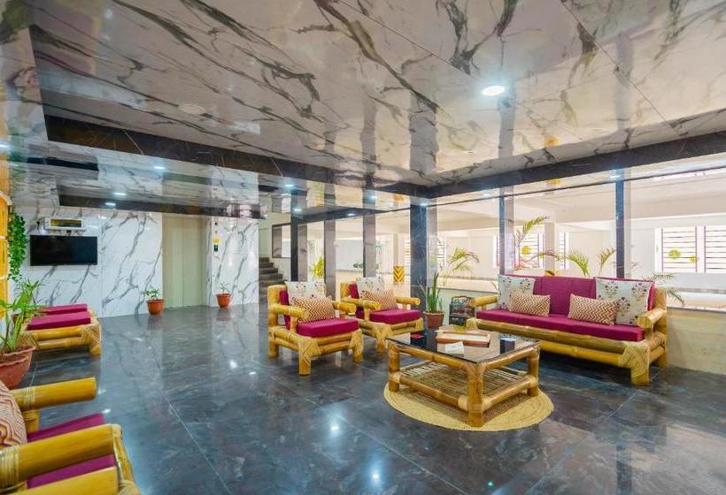 펜션 Oyo 77456 Signature  Auroville