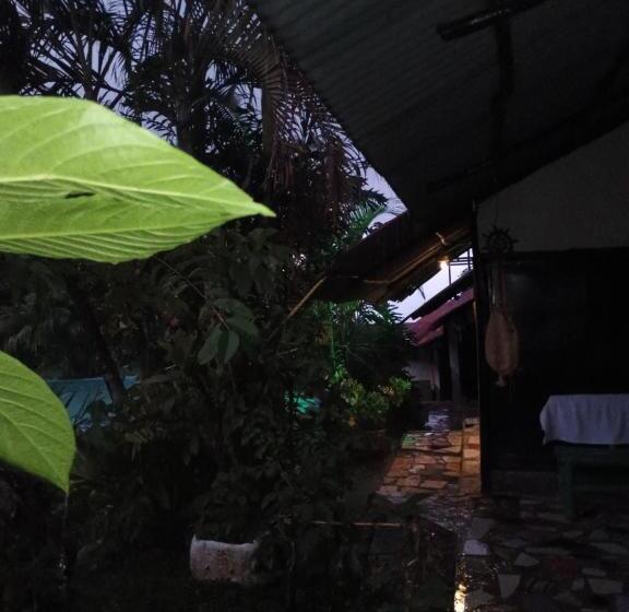 Пансион Posadamanduka Eco Hostel