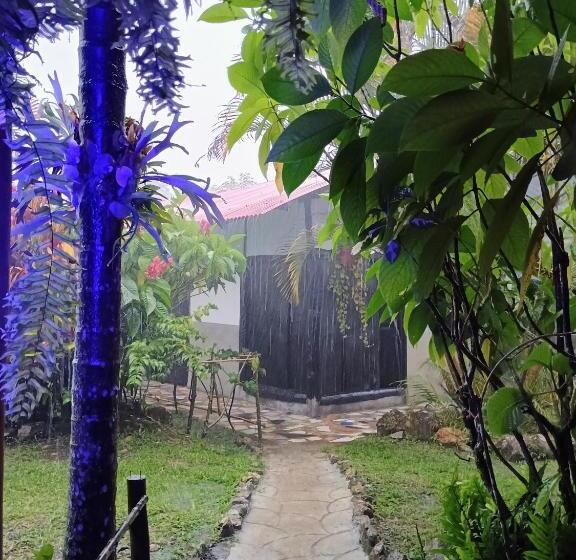 Пансион Posadamanduka Eco Hostel