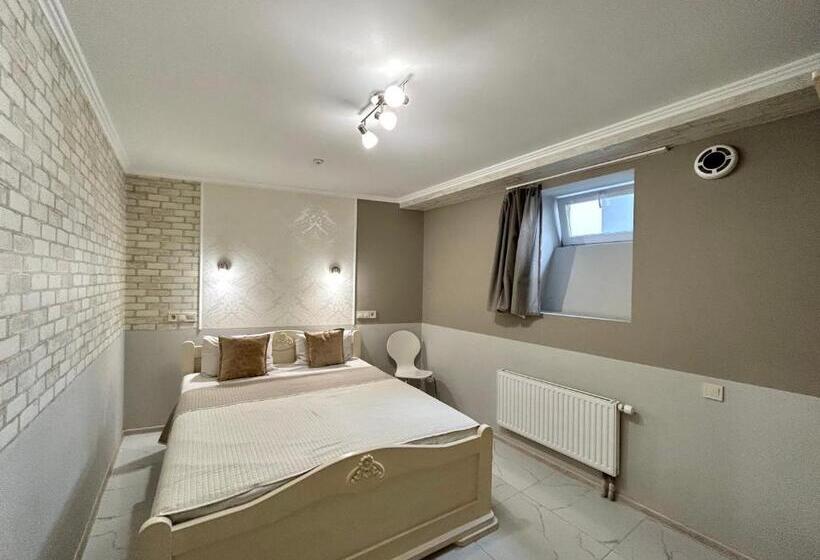 فندق Budget Family