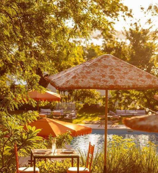 هتل Casa Del Val  Villa Maria