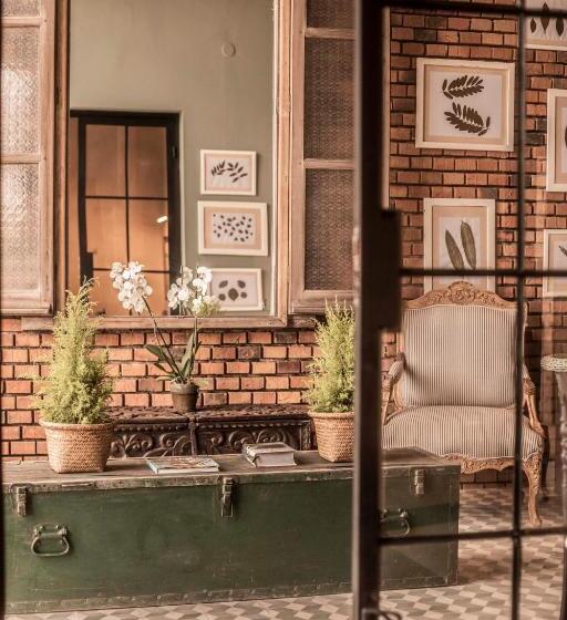 هتل Casa Del Val  Villa Maria