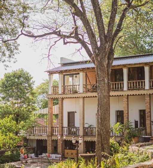 هتل Casa Del Val  Villa Maria