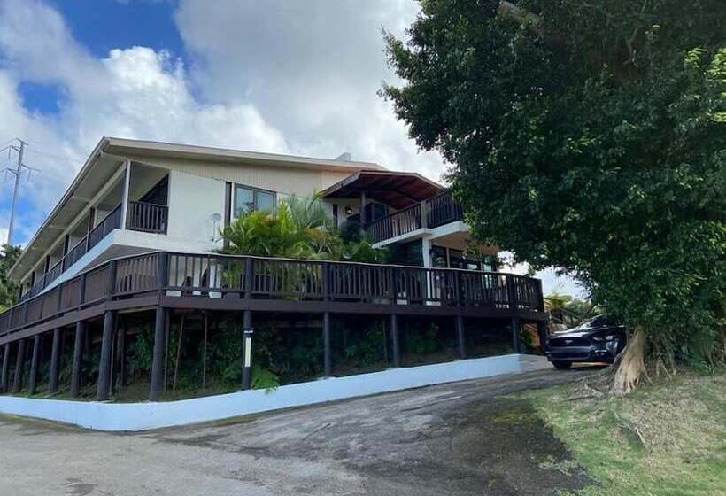 هتل Mountain And Ocean View Lodge