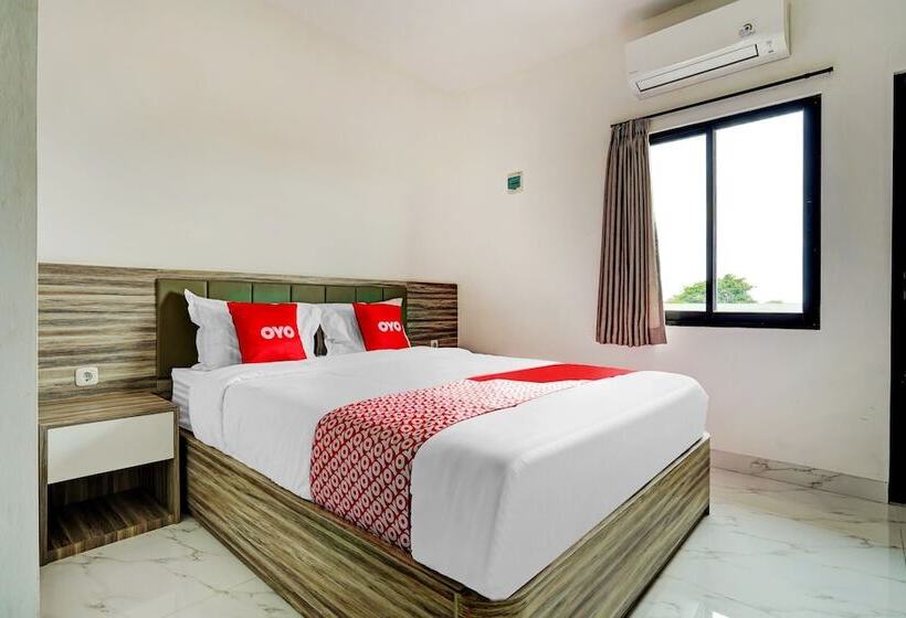 בית מלון כפרי Oyo 90164 La Rissa Residence