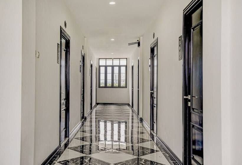 בית מלון כפרי Oyo 90164 La Rissa Residence