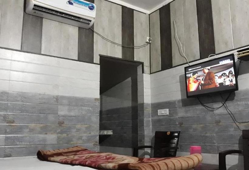 בית מלון כפרי Shri Ganesh