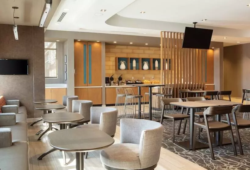 ホテル Springhill Suites By Marriott Ames
