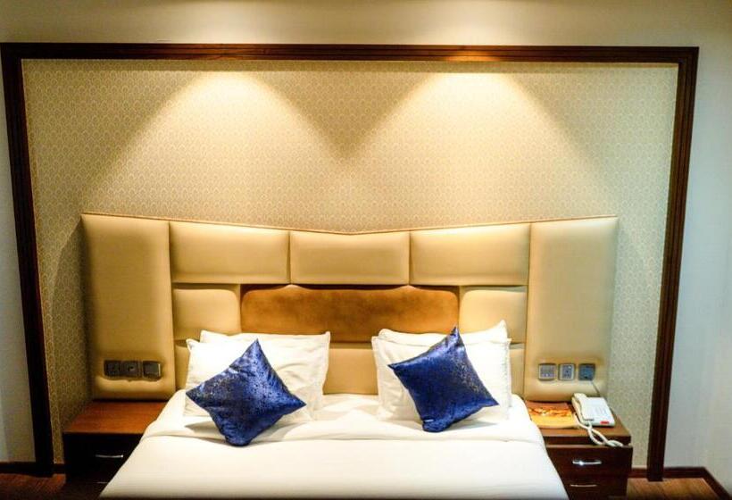 호텔 Justa Palampur Resort & Convention Centre