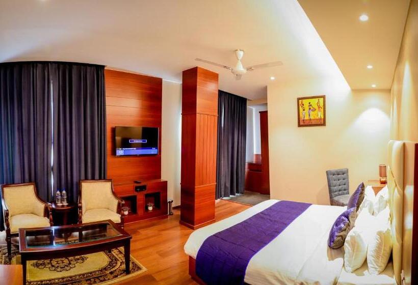 호텔 Justa Palampur Resort & Convention Centre