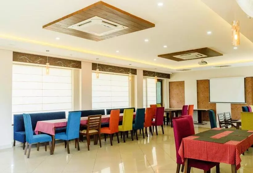 Hotel Justa Palampur Resort & Convention Centre