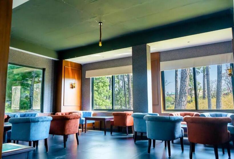 호텔 Justa Palampur Resort & Convention Centre