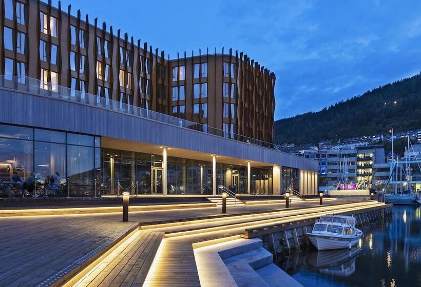 ホテル Moxy Bergen