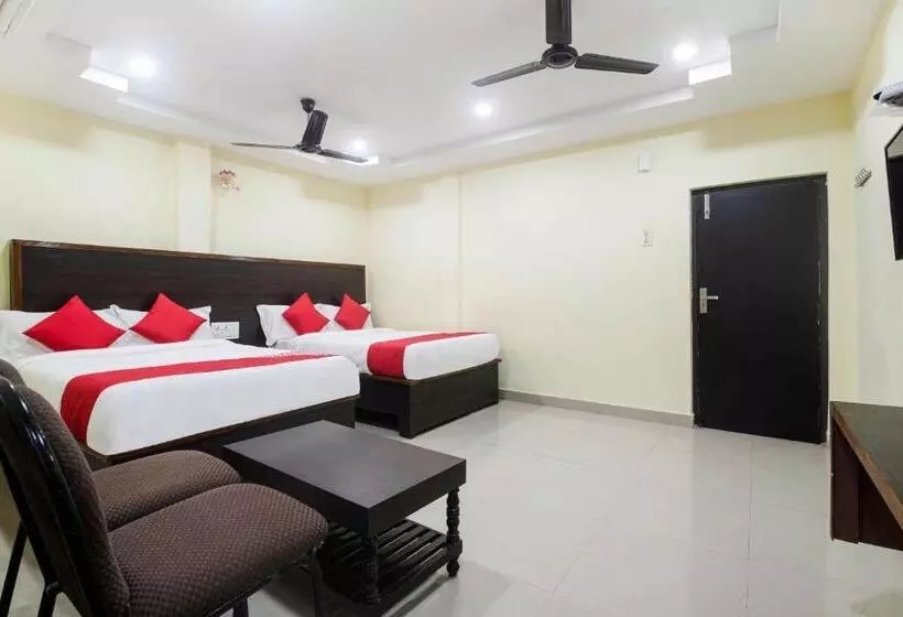 ホテル Durga Bhavani Residency