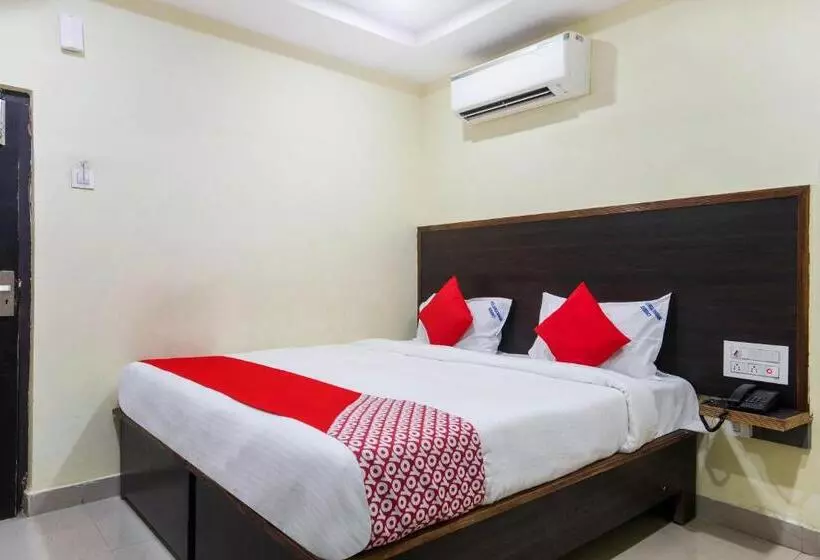 ホテル Durga Bhavani Residency